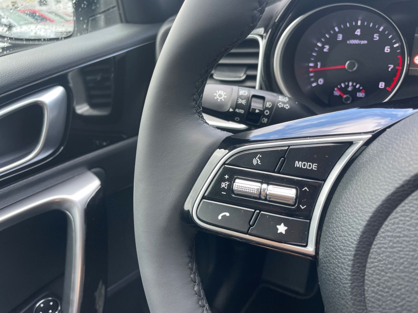 Fahrzeugabbildung Kia XCeed Spirit Schiebedach totWinkAss LED Kamera