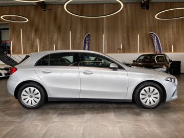 Mercedes-Benz A 200 A -Klasse *NAVI*PDC*SPURASSIST*TEMPOMAT*