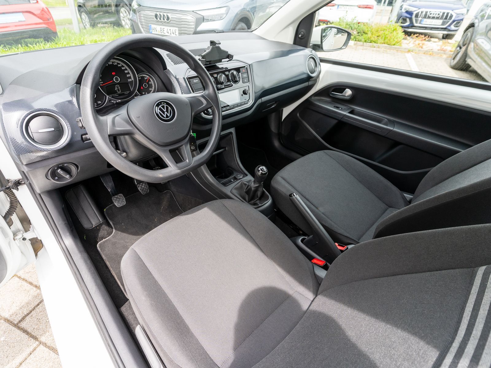 Volkswagen up! - Bild 12
