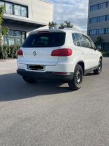 Volkswagen Tiguan 1.4 TSI BMT LOUNGE Sport & Style LOUN... - VW Tiguan Gebrauchtwagen in Nürnberg