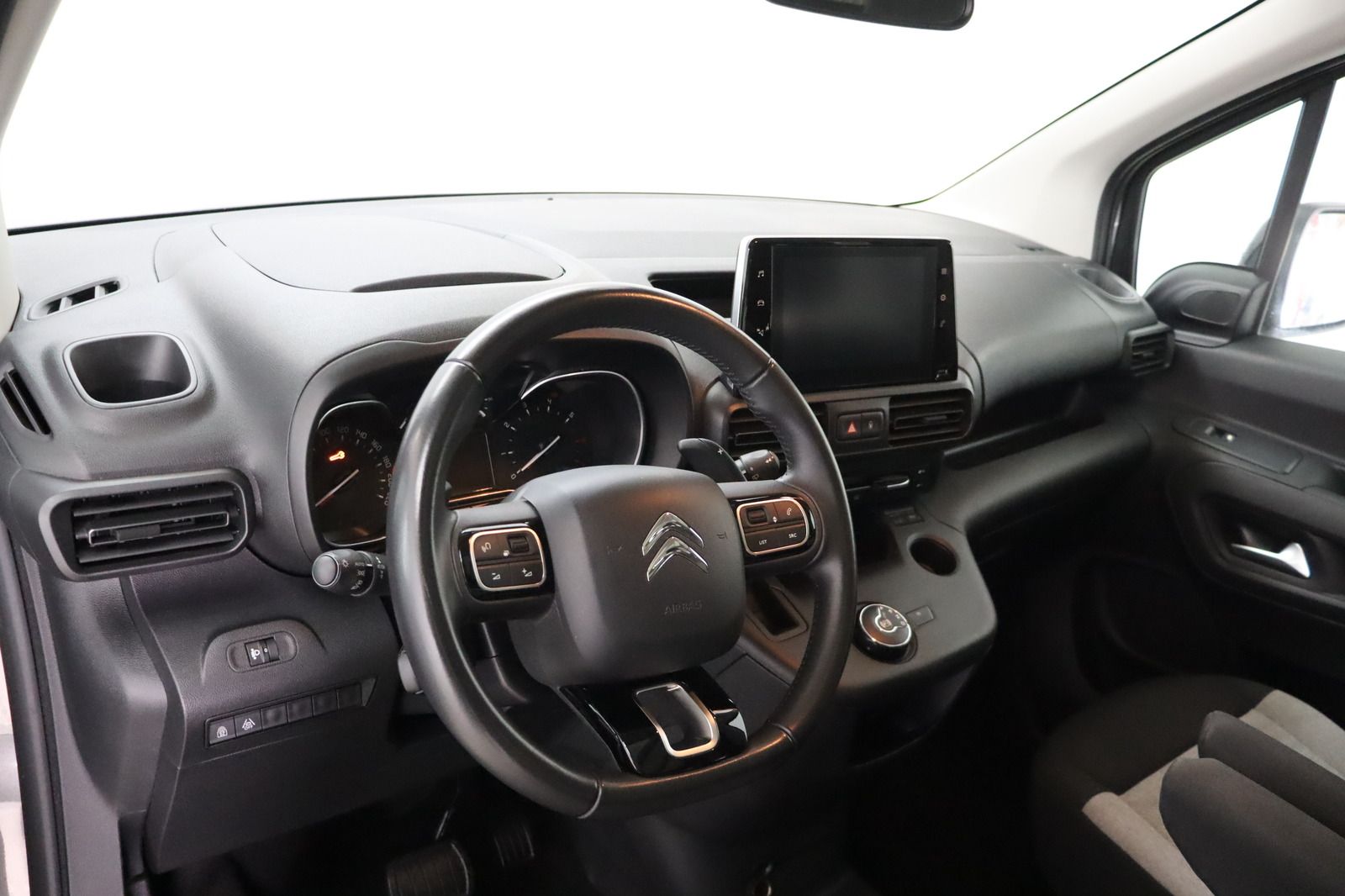 Fahrzeugabbildung Citroën Berlingo 1.Hand * wenig km MPV Shine M