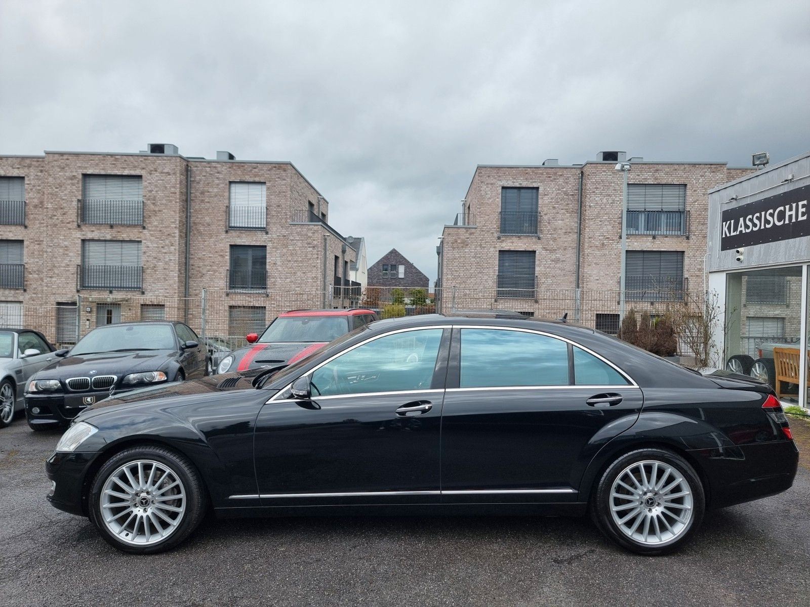 Fahrzeugabbildung Mercedes-Benz S 500 L/Originale 22.700 km/Erstlack