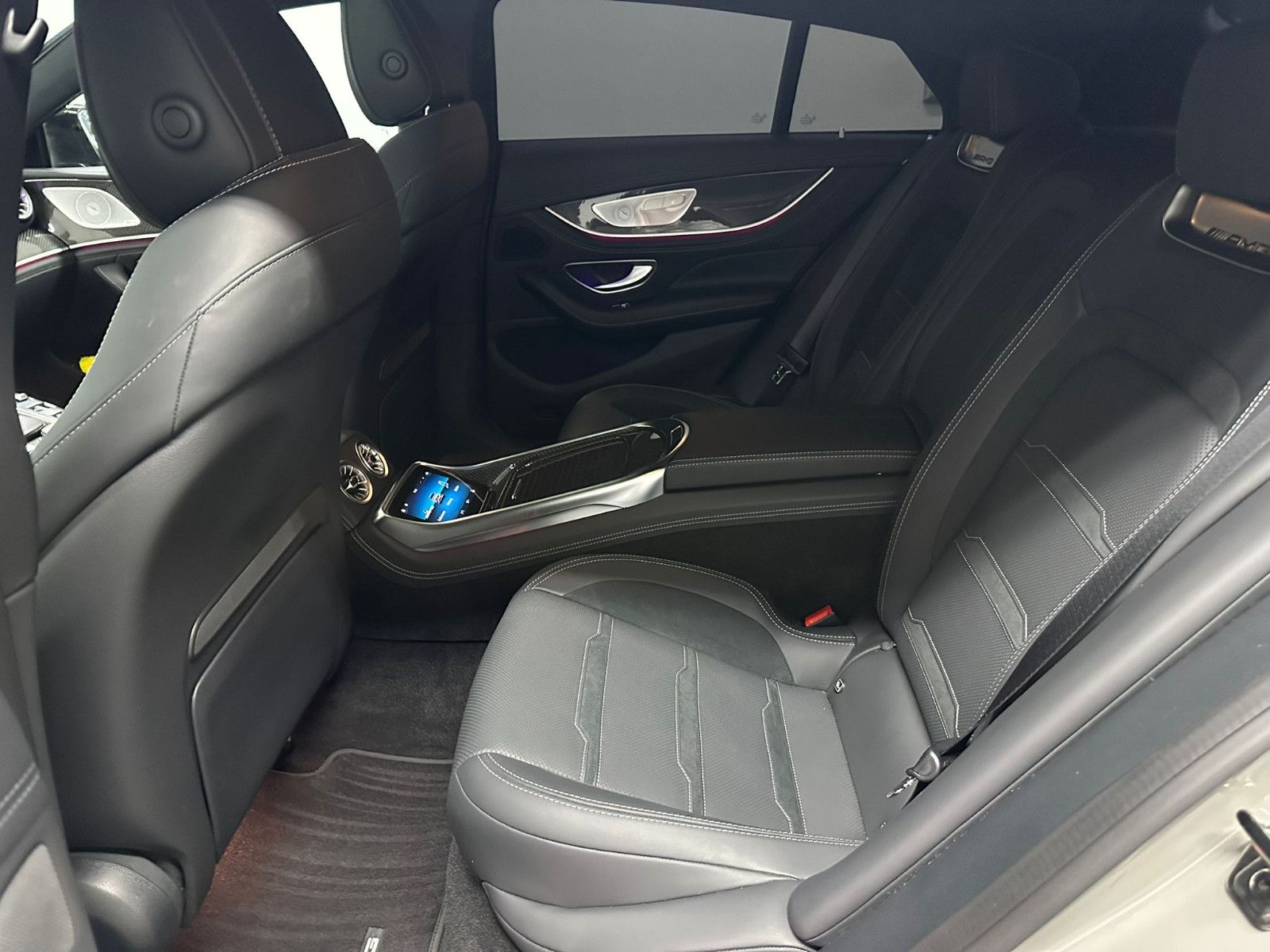 Fahrzeugabbildung Mercedes-Benz GT 63  S E Performance *AERODYNAMIK*CLASSICGRAU*