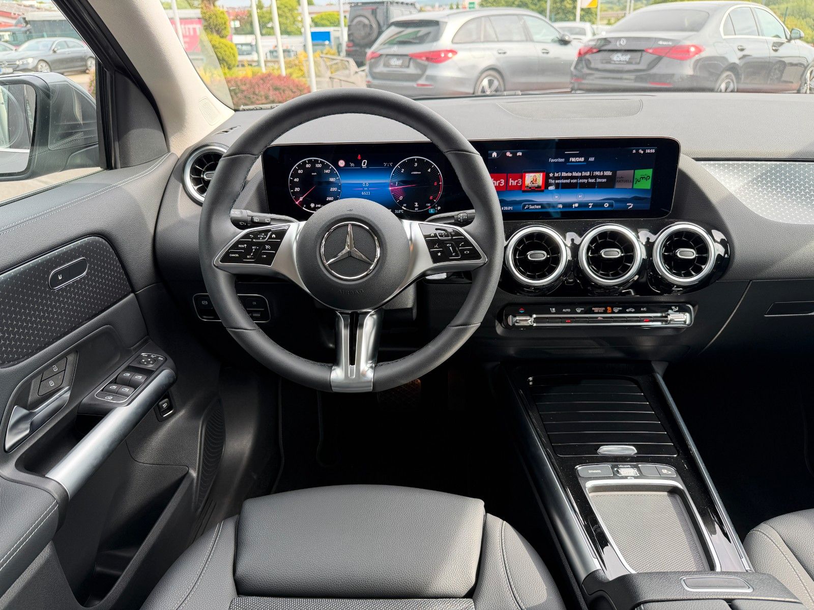 Fahrzeugabbildung Mercedes-Benz GLA 200 d Progressive AHK+TOTW+R-Kamera+Carplay