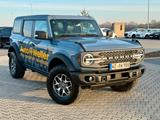 Ford Bronco Badlands e-4WD 2.7 Automatik 1.Hand ! - Ford Bronco Badlands mit Benzin-Antrieb