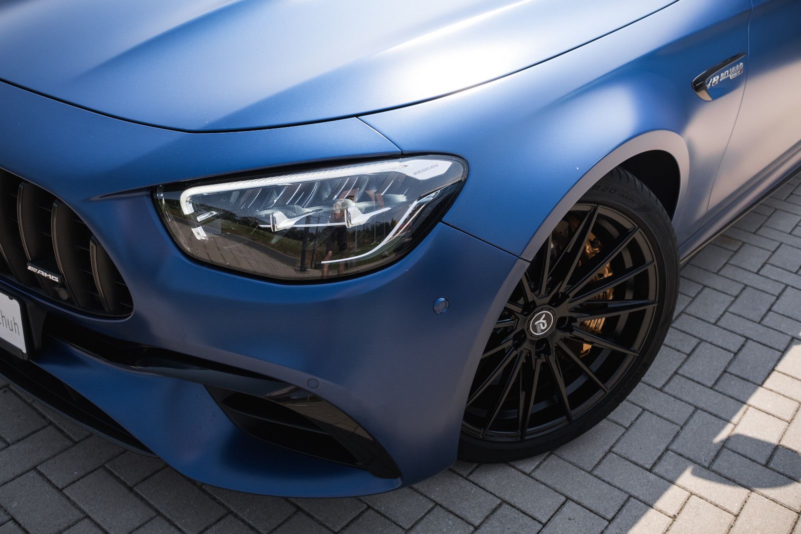 Fahrzeugabbildung Mercedes-Benz E 63 AMG S-Steuer -Dt.Auto-Keramik-Sonderfarbe