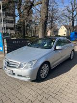 Mercedes-Benz E 250 Coupé E 250 CDI BlueEFFICIENCY ELEGANC... - Mercedes-Benz E 250 mit Diesel-Antrieb: Coupe