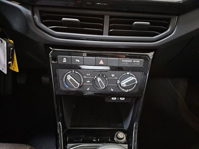 Fahrzeugabbildung Volkswagen T-Cross TSI  Life