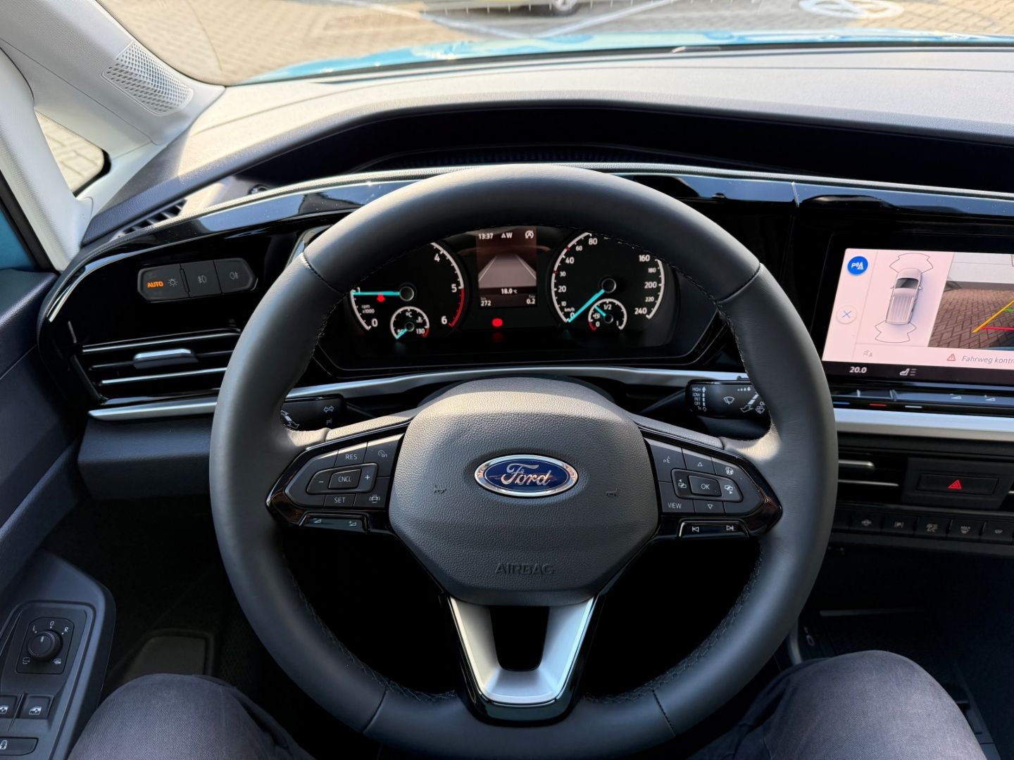 FORD Tourneo Connect 2.0 EcoBlue EU6d Active 7-Sitzer - Image 16