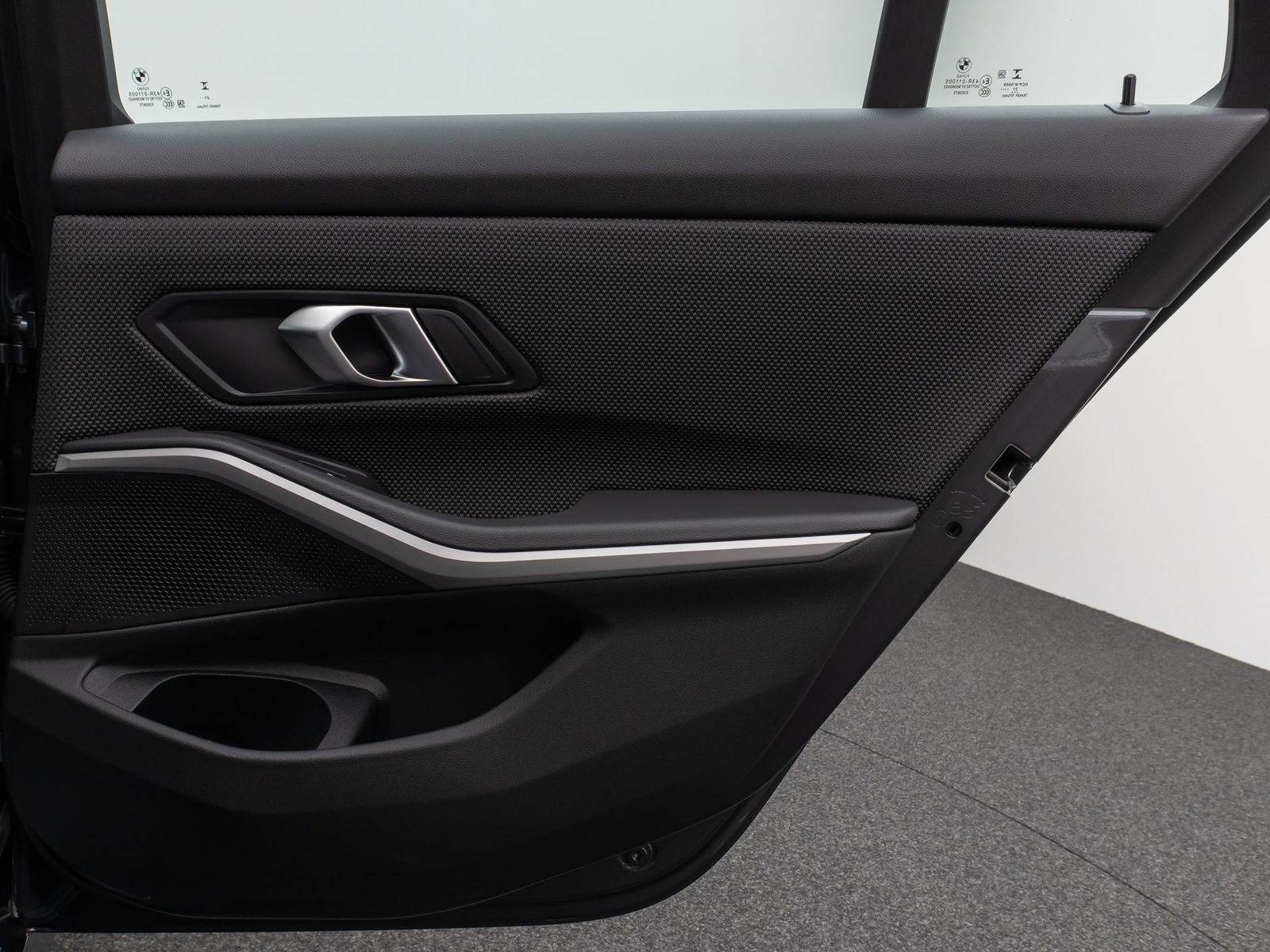 Fahrzeugabbildung BMW 320i Panorama DAB CockPitPr DrivAssist PDC Alarm