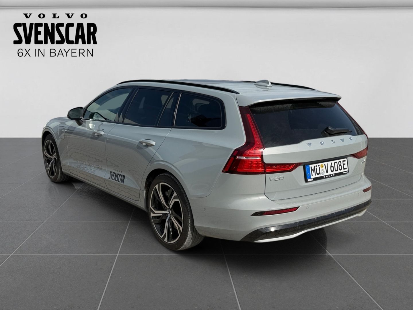 Volvo V60 T8 Ultra Dark Recharge Plug-In Hybrid AWD HU imagem 3