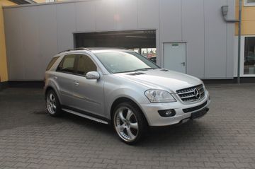 MERCEDES-BENZ ML 350 4MATIC Airmatic*AHK*SD*Xenon*Comand*