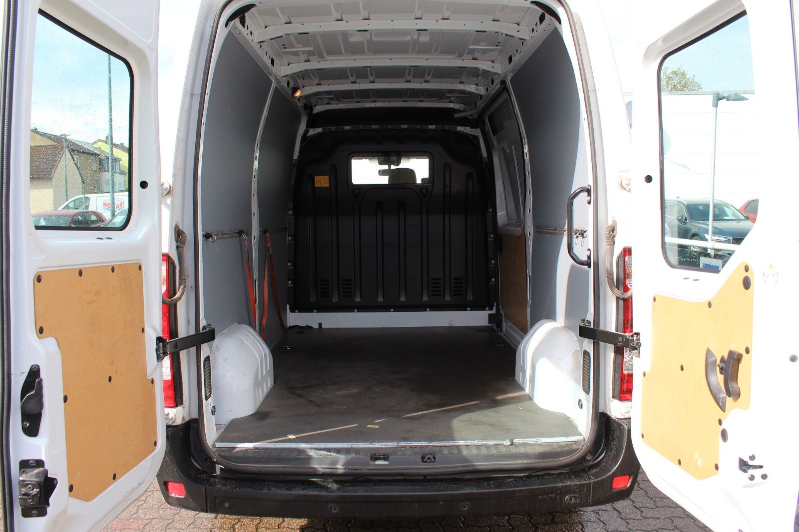 Fahrzeugabbildung Opel Movano B L2H2 3,3t AC/PDC/KAMERA/LED/TEMPOMAT