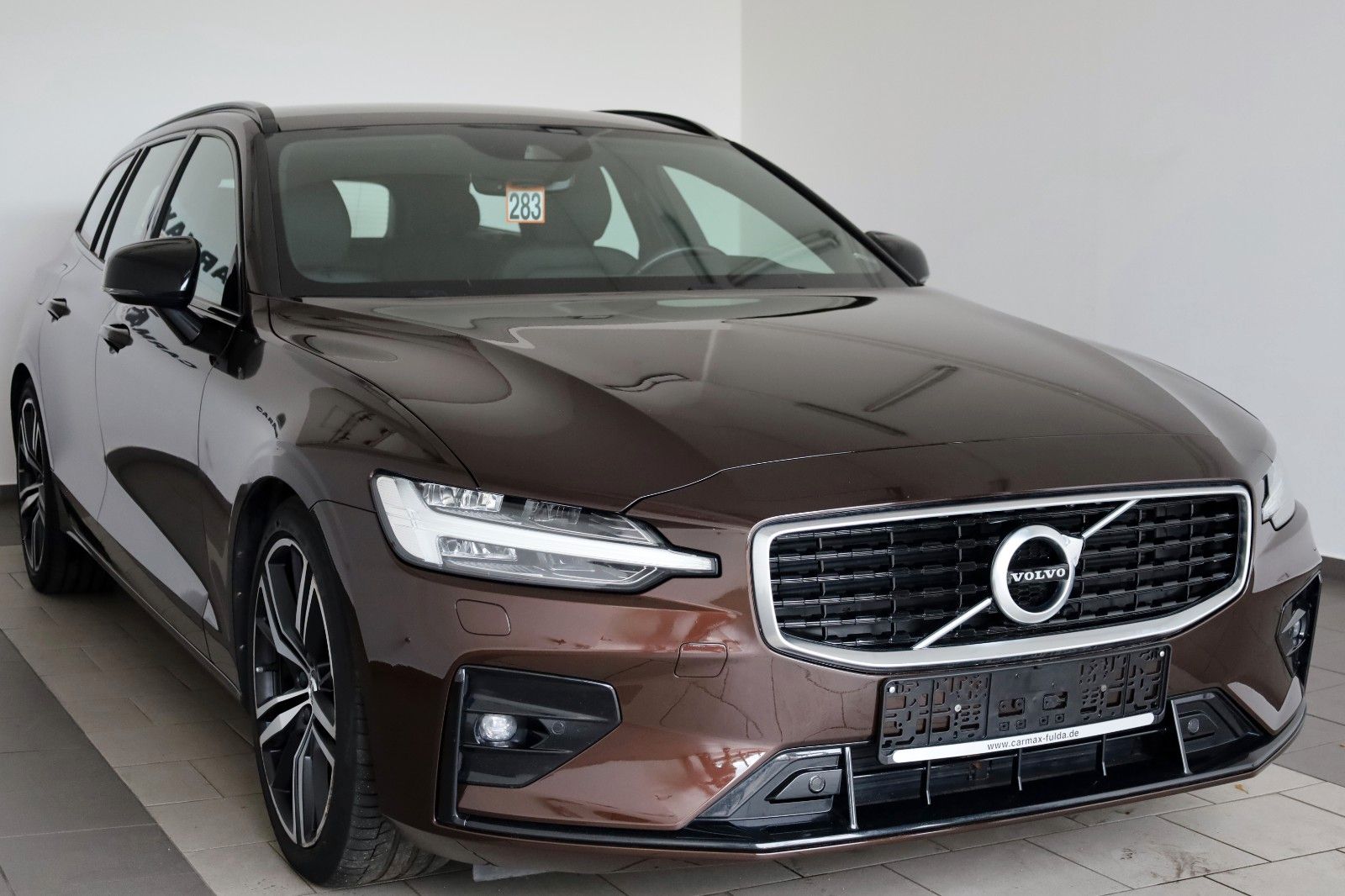 Fahrzeugabbildung Volvo V60 R Design Leder,Navi,LED,Harman/K,Kamera
