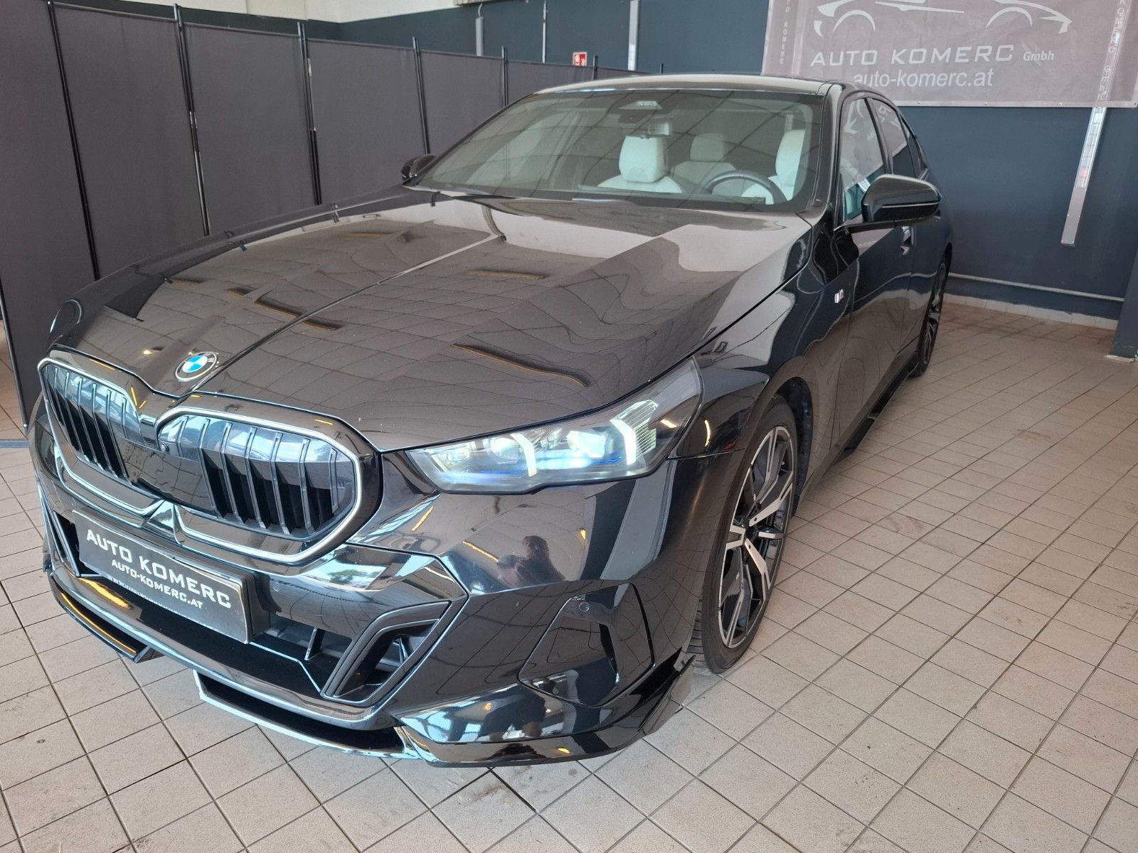 BMW 520i M-Paket/Shadow-Line/360° imagem 2
