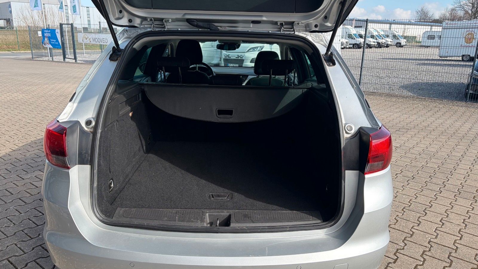 Fahrzeugabbildung Opel Astra K Sports Tourer Edition Start/Stop