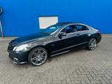 Mercedes-Benz Mercedes E350 CGI C207 AMG Paket - Mercedes-Benz E-Class: A207