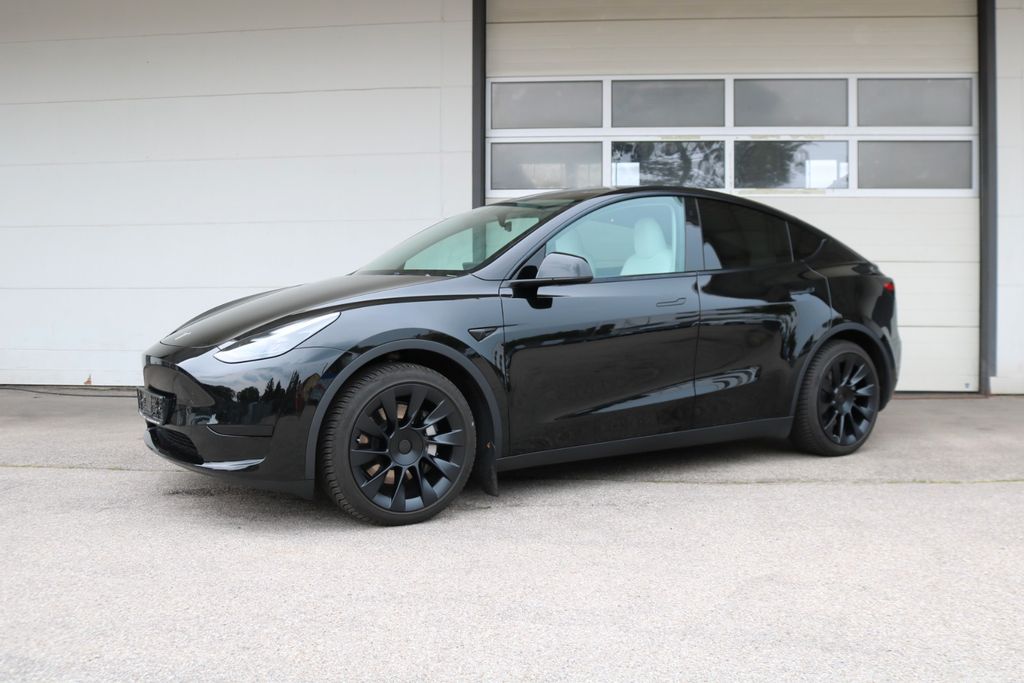 Image of Tesla Model Y