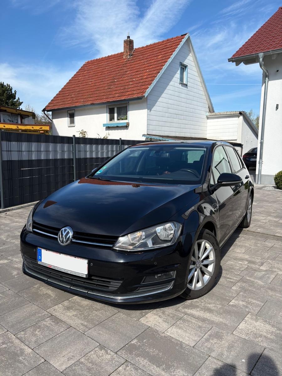 Volkswagen Golf VII Lim. 2.0 TDI Lounge BMT