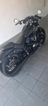 Harley-Davidson Sport Glide Black Beauty - HARLEY-DAVIDSON BLACK