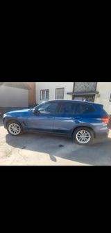BMW X3 xDrive20i Luxury Line AT Luxury Line - BMW X3: Line X