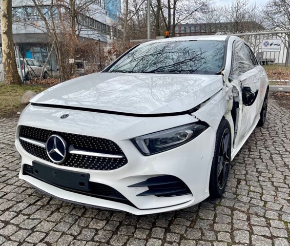 Mercedes-Benz A 220 AMG NAVI*AUTOMATIK*ERST 35900 KM