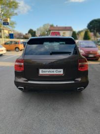 Porsche Cayenne - 3