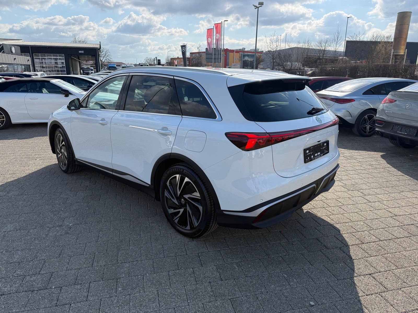 MG S6 EV