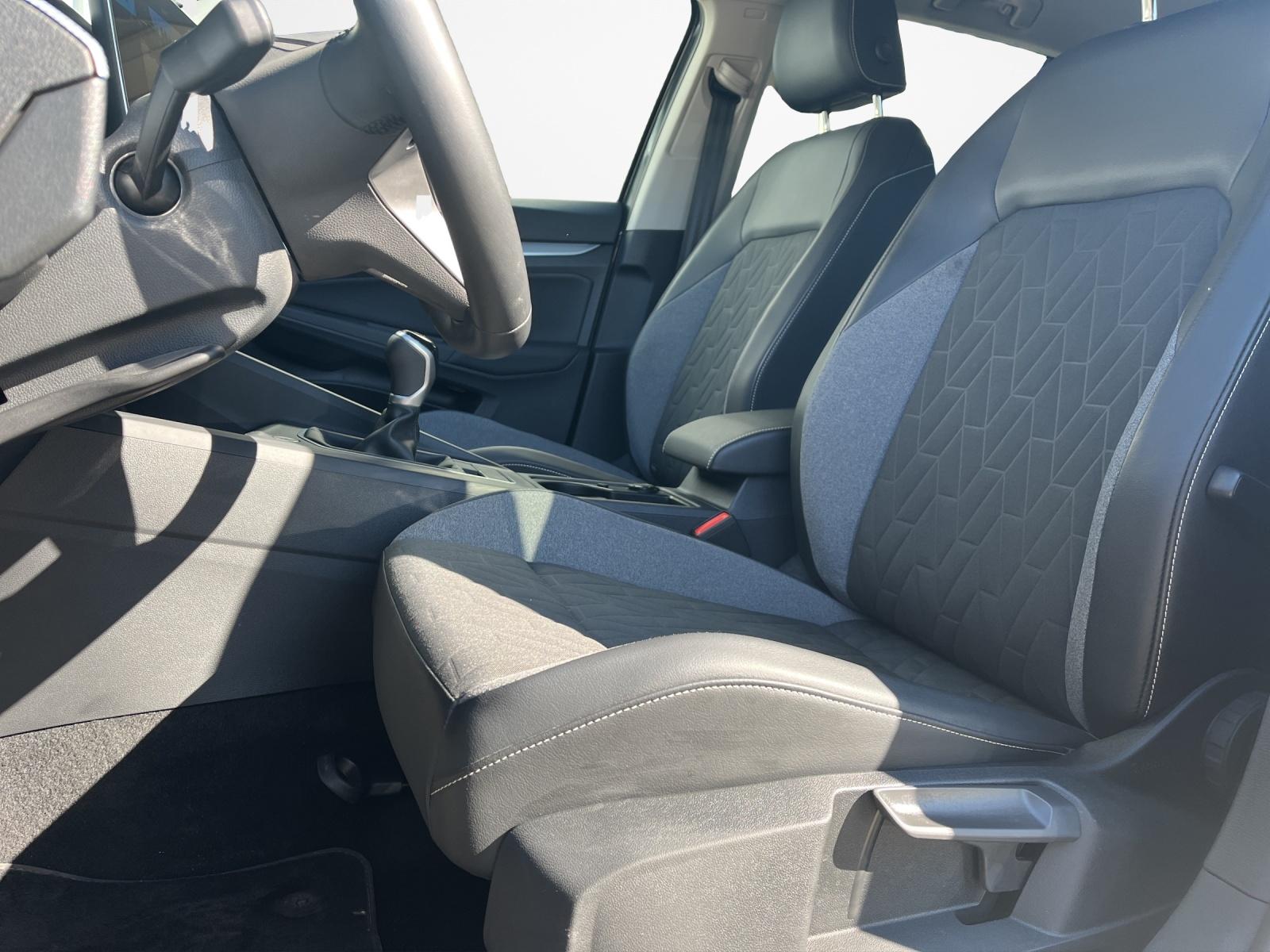Volkswagen Golf 1.5 TSI Goal AHK Navi LED Kamera PDC LM Te, миниатюра 8