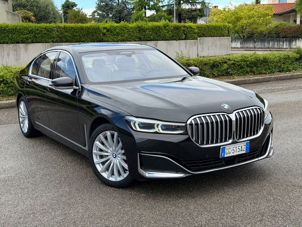 Image of BMW 730
