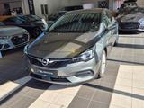 Opel Astra 1.4 Turbo ILUX NAVI RFK SHZ ALU - Opel Astra aus 2020