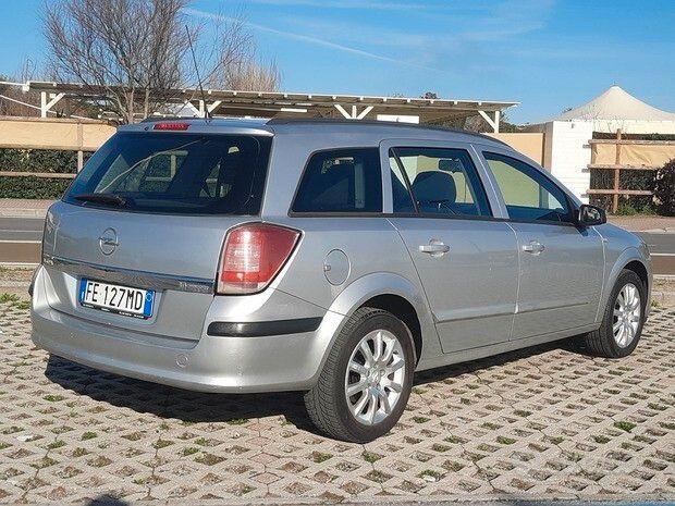 Opel Astra 2006 — photo 5