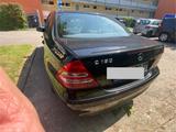 Mercedes-Benz C 180 CLASSIC Classic - Mercedes-Benz C 180 mit LPG-Antrieb: Limousine