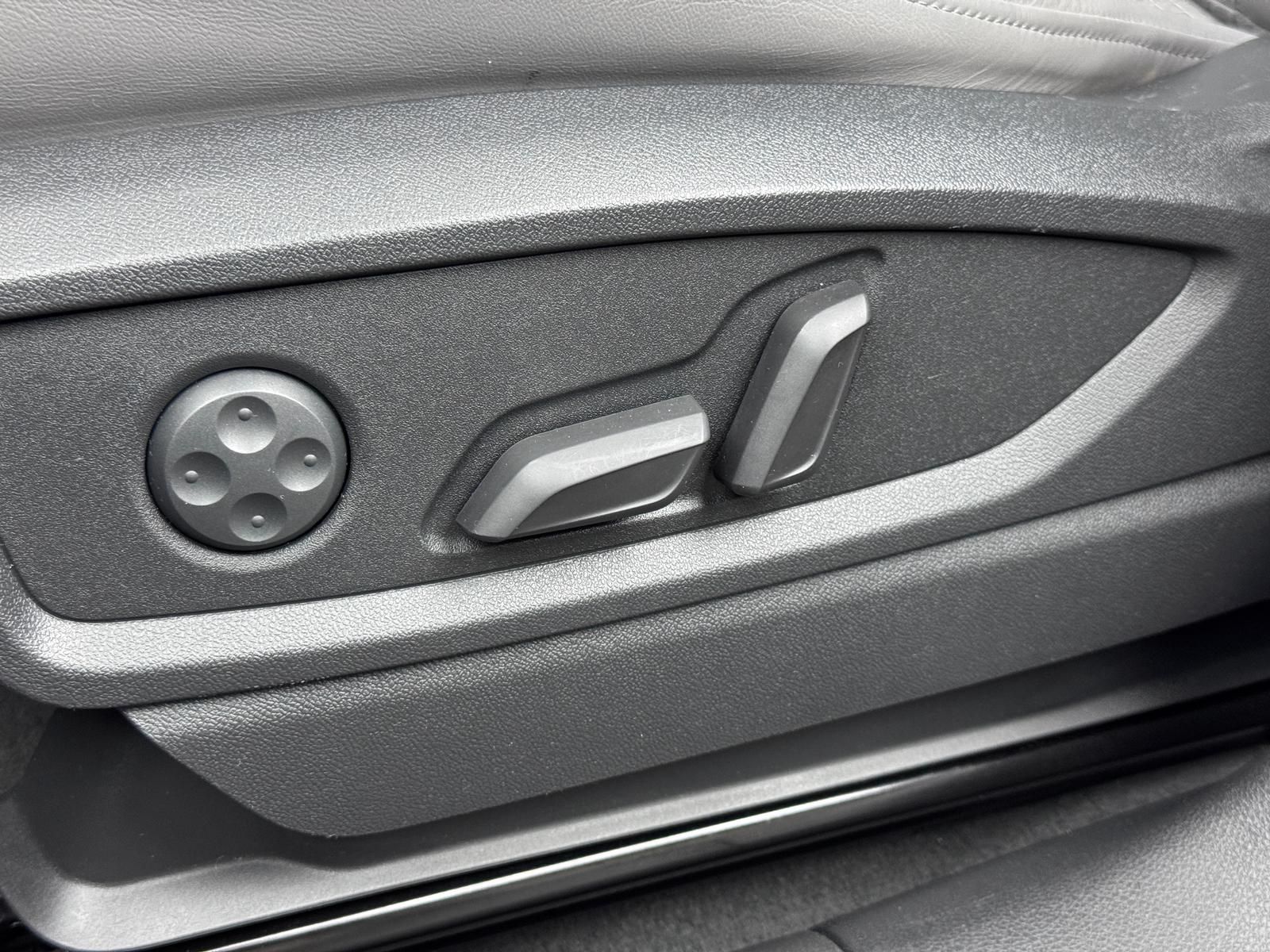 Fahrzeugabbildung Audi 40 TDI QA/S-LINE/PANO/B&O/MATRIX/AHK/360°/MEMORY