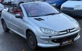 Peugeot 206 Cabriolet*SHZG*LEDER*PDC*KEIN TUV* - Peugeot 206 in Bonn