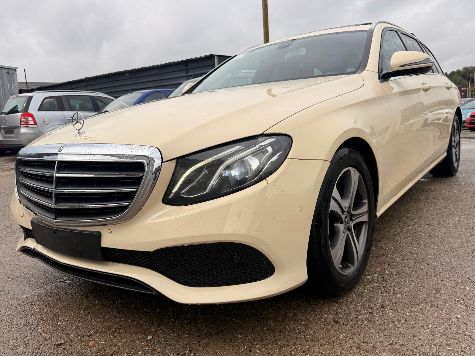 Mercedes-Benz E 220 E T-Modell    Vollfahrbereit