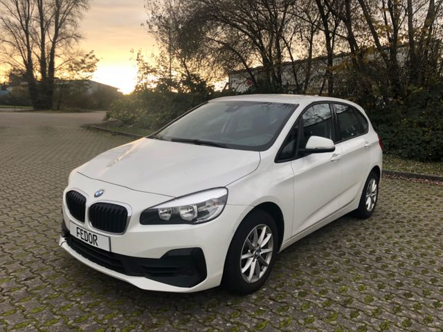 BMW 218i Advantage Navi