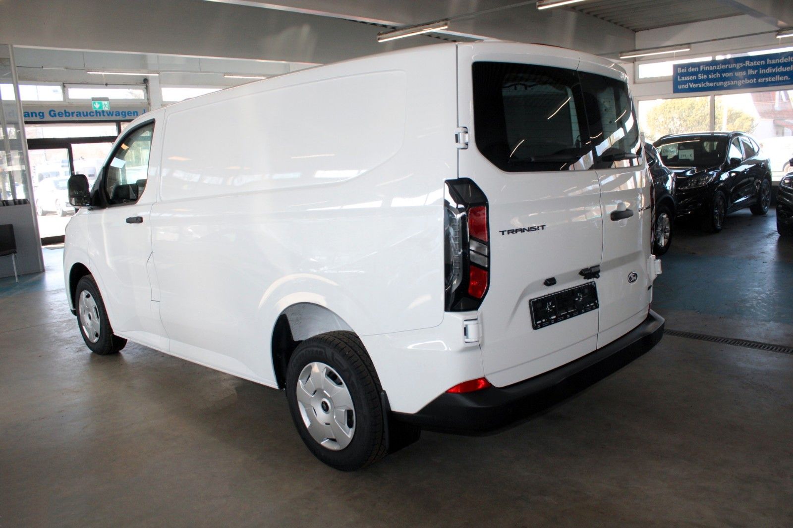 Fahrzeugabbildung Ford Transit Custom L1 TREND AWD Automatik Kasten