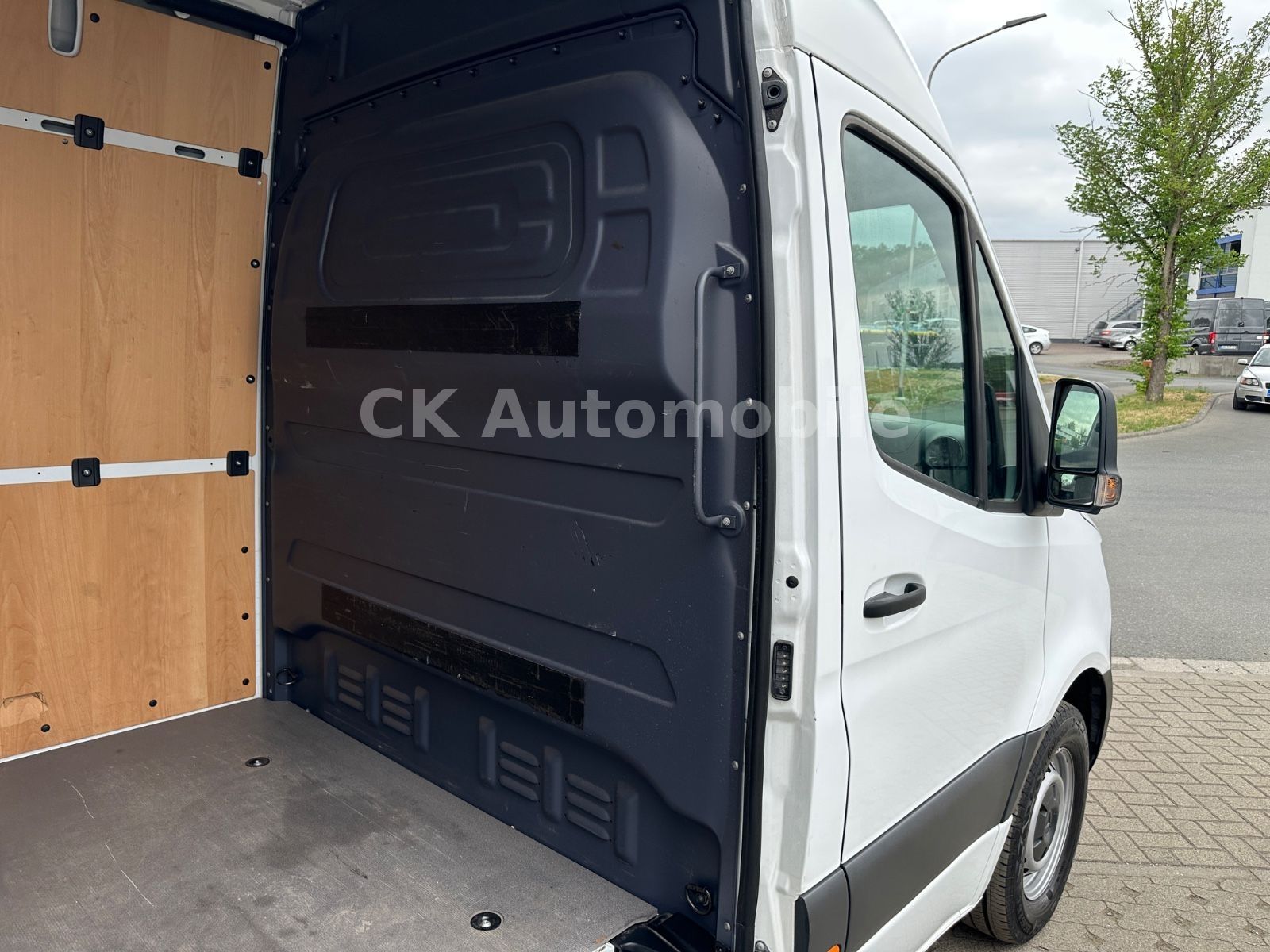 Fahrzeugabbildung Mercedes-Benz Sprinter III Kasten 317 RWD L2H2/Klima/Tempomat