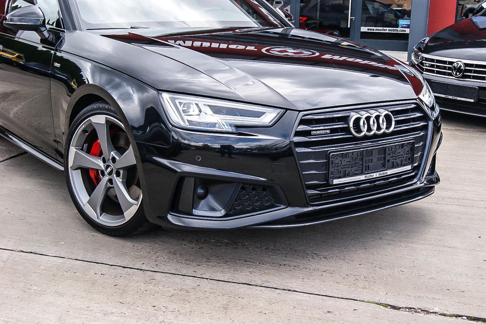 Fahrzeugabbildung Audi A4 Avant 50 TDI quattro S-Line Black B&O 1.HAND