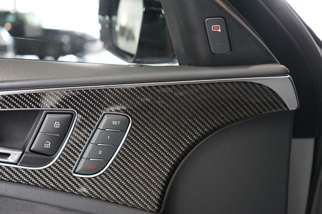 Audi RS6 performance | HuD | Pano | Keramik | 305km/h Audi RS6 performance | HuD | Pano | Keramik | 305km/h