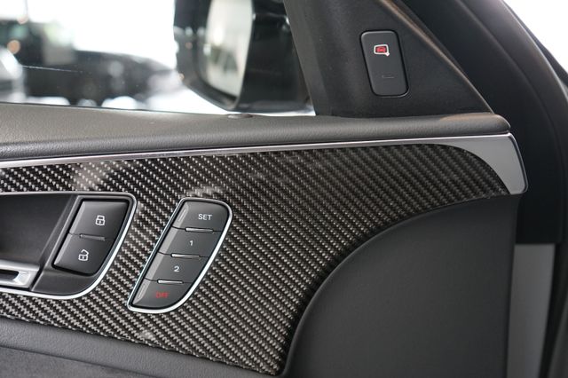 Audi RS6 performance | HuD | Pano | Keramik | 305km/h Audi RS6 performance | HuD | Pano | Keramik | 305km/h