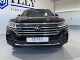 Volkswagen Touareg 3.0 TDI*R-Line*4Motion*AHK*Leder*Pano* - Volkswagen Touareg mit Diesel-Antrieb: Geländewagen, Automatik