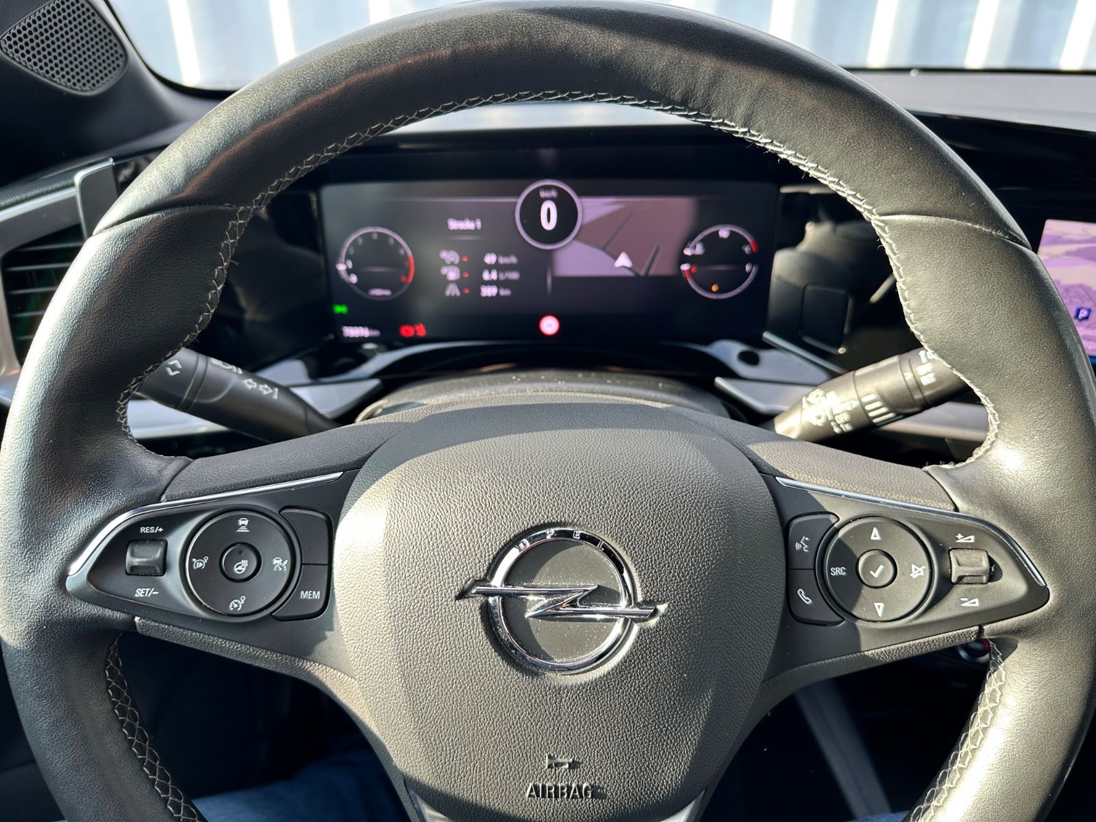 Fahrzeugabbildung Opel Mokka Ultimate*Alcantara*SHZ*LHZ*RFK*NaviPro*Car