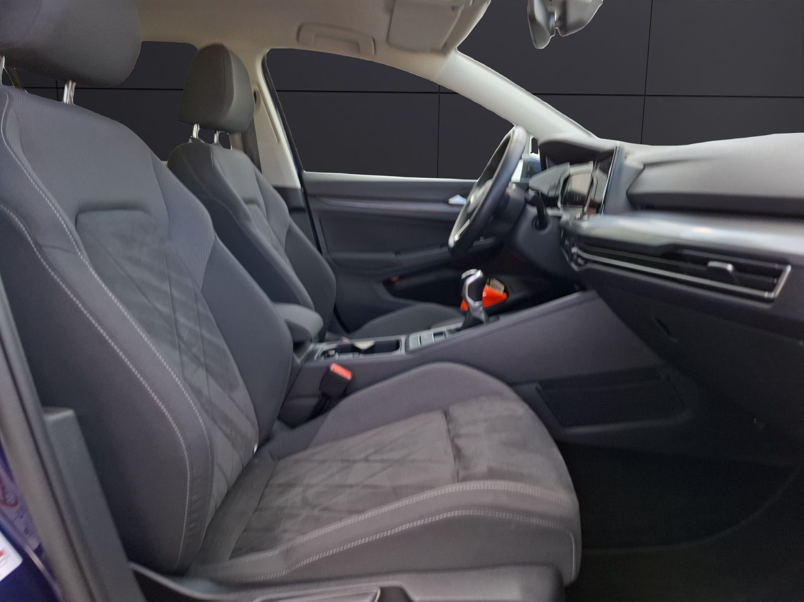 Fahrzeugabbildung Volkswagen Golf VIII TSI Style LEDplus Navi AID HUD ACC RFK