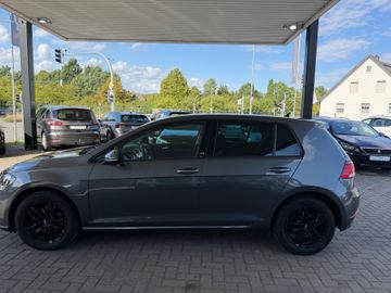 Volkswagen Golf - 9
