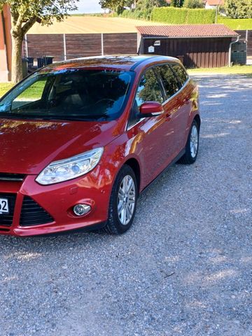 Ford FORD FOCUS KOMBI 2.0 TOP ZUSTANDER BJ 2013...