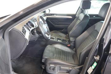 Volkswagen Passat 2.0 TDI Elegance ACC+MATRIX+CARPLAY+AHK
