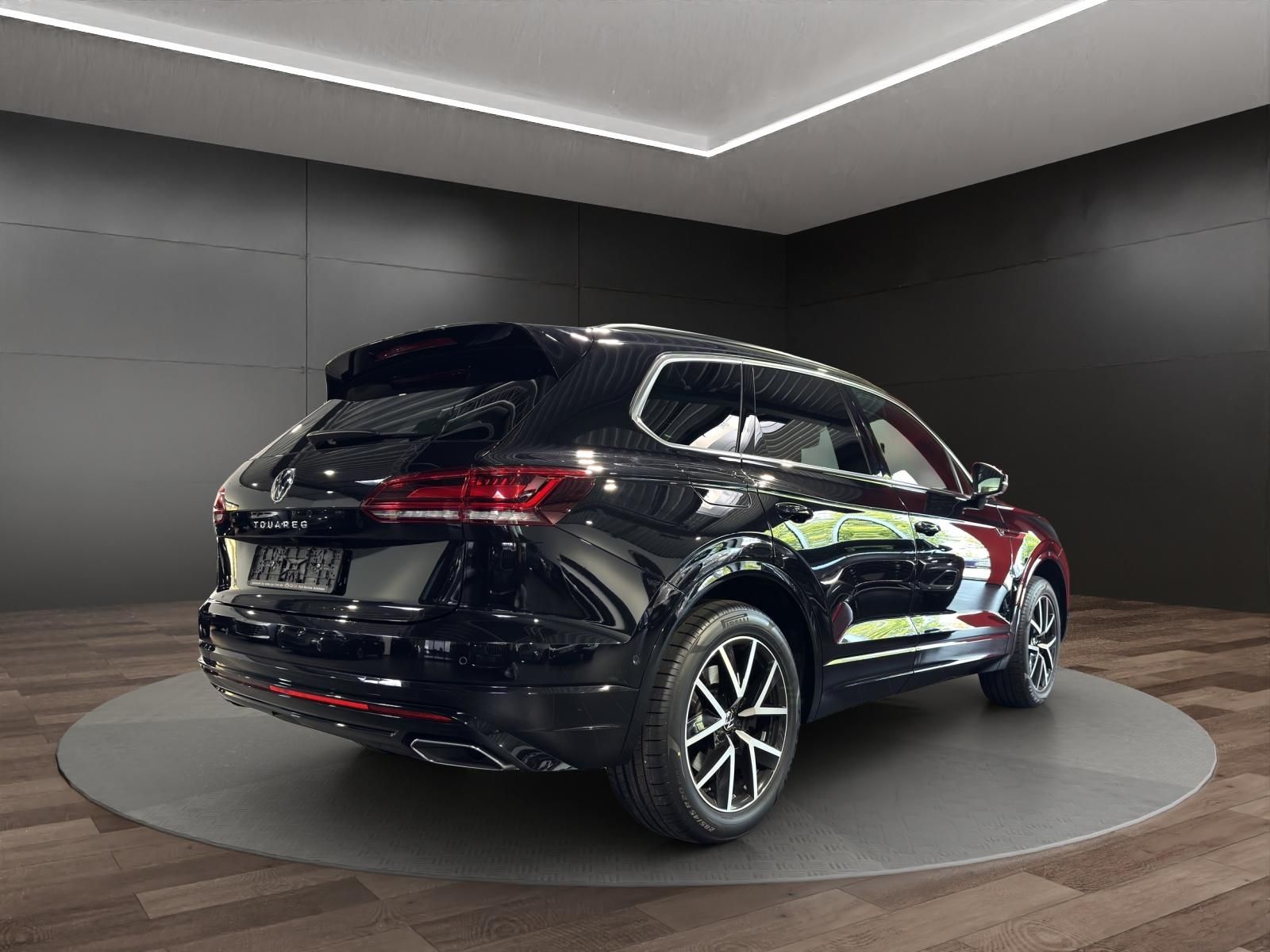 Volkswagen Touareg V6 R-Line Softclose HuD Matrix AHK Pano foto 4