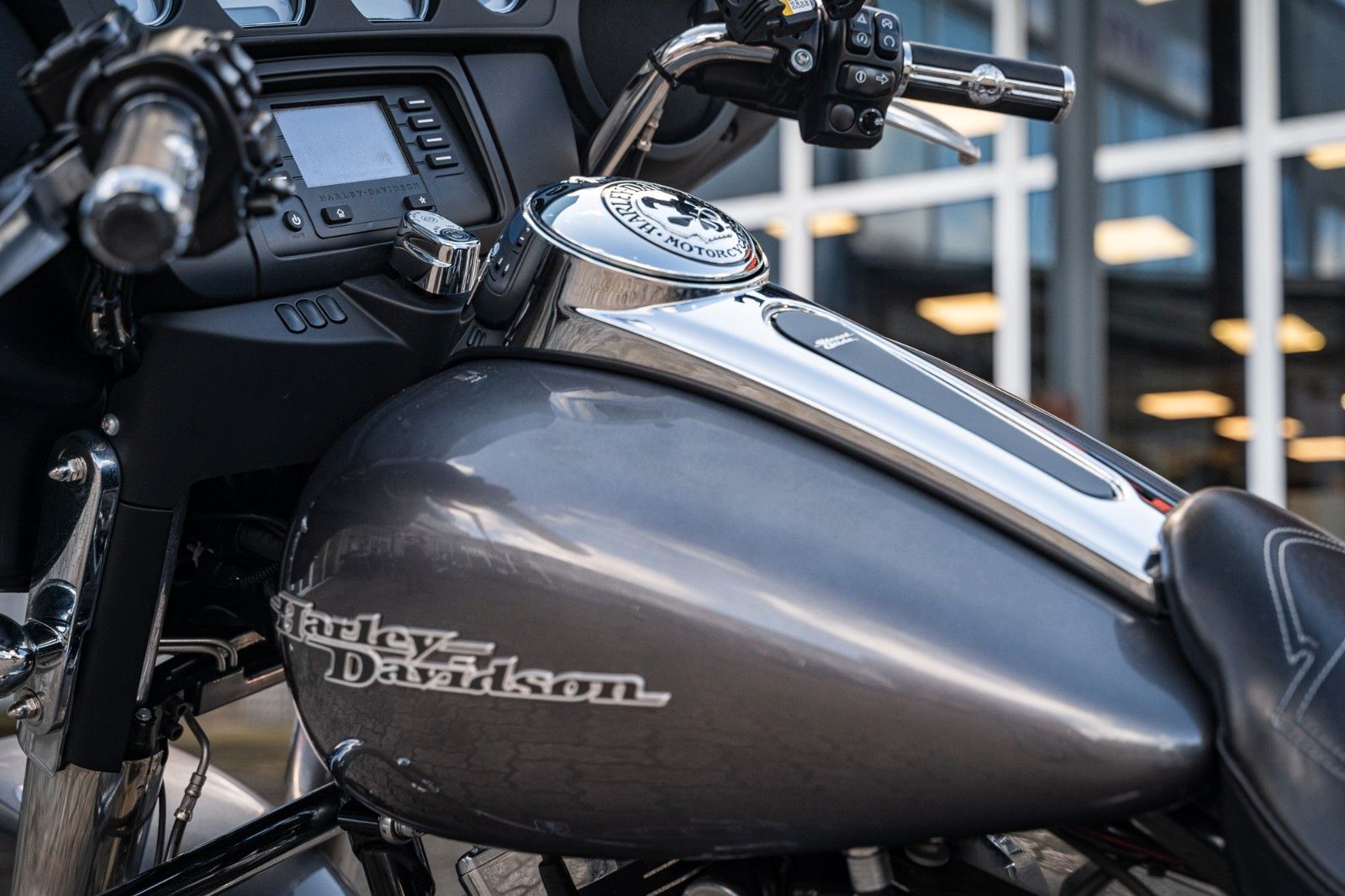 Fahrzeugabbildung Harley-Davidson FLHX Street Glide 103 cui - Kesstech -